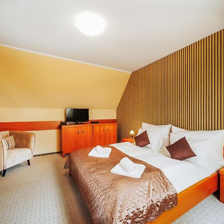 Hotel U Leva 레보카 외부 사진