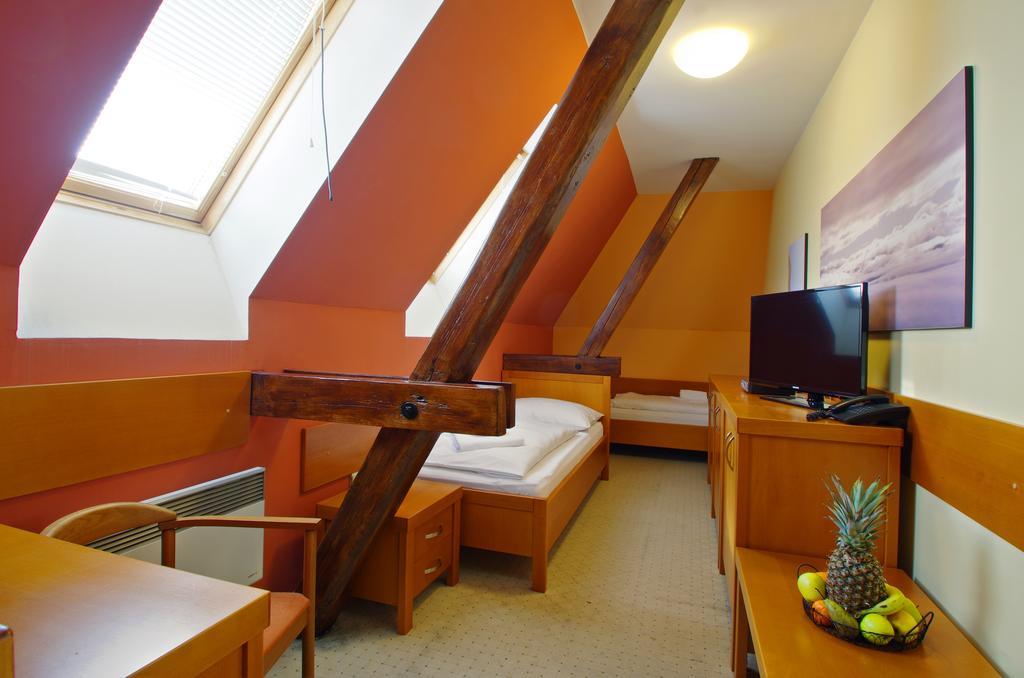 Hotel U Leva 레보카 객실 사진